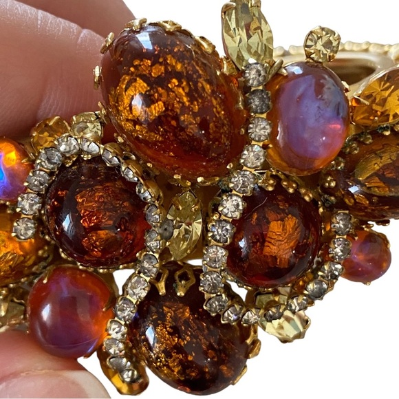 VTG SCHRAGER FIFTH AVENUE rare iconic cuff bangle dragons breath rhinestones - Picture 5 of 15